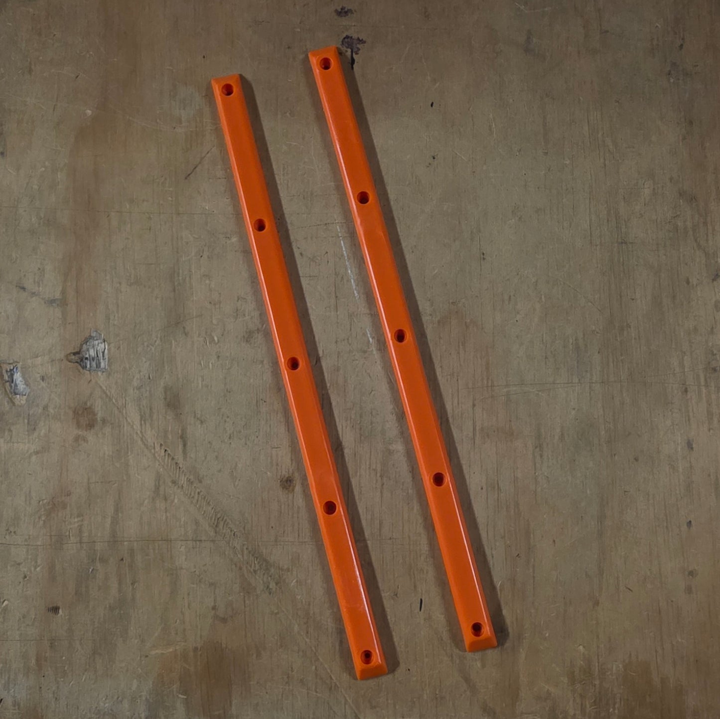 Big Top - Rails (Orange)