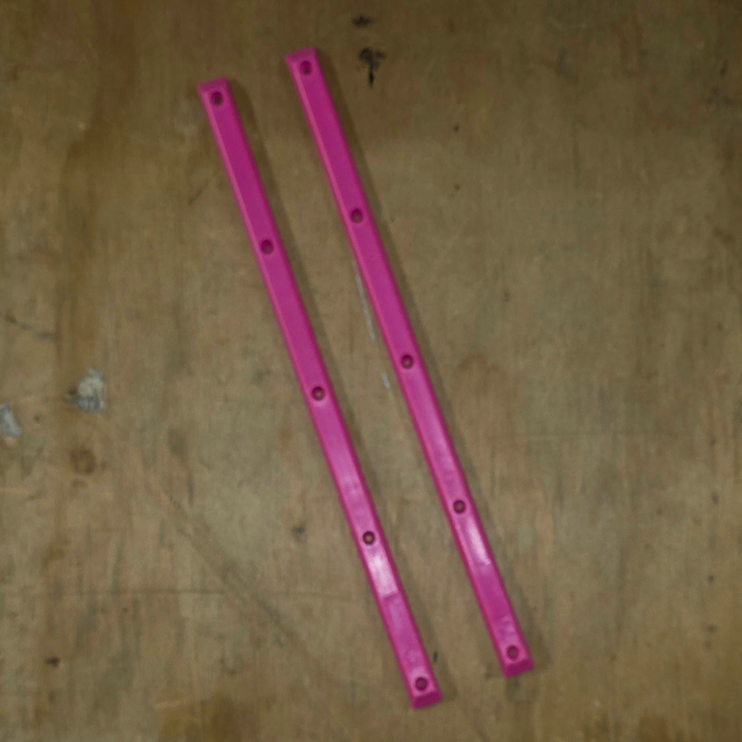 Big Top - Rails (Pink)