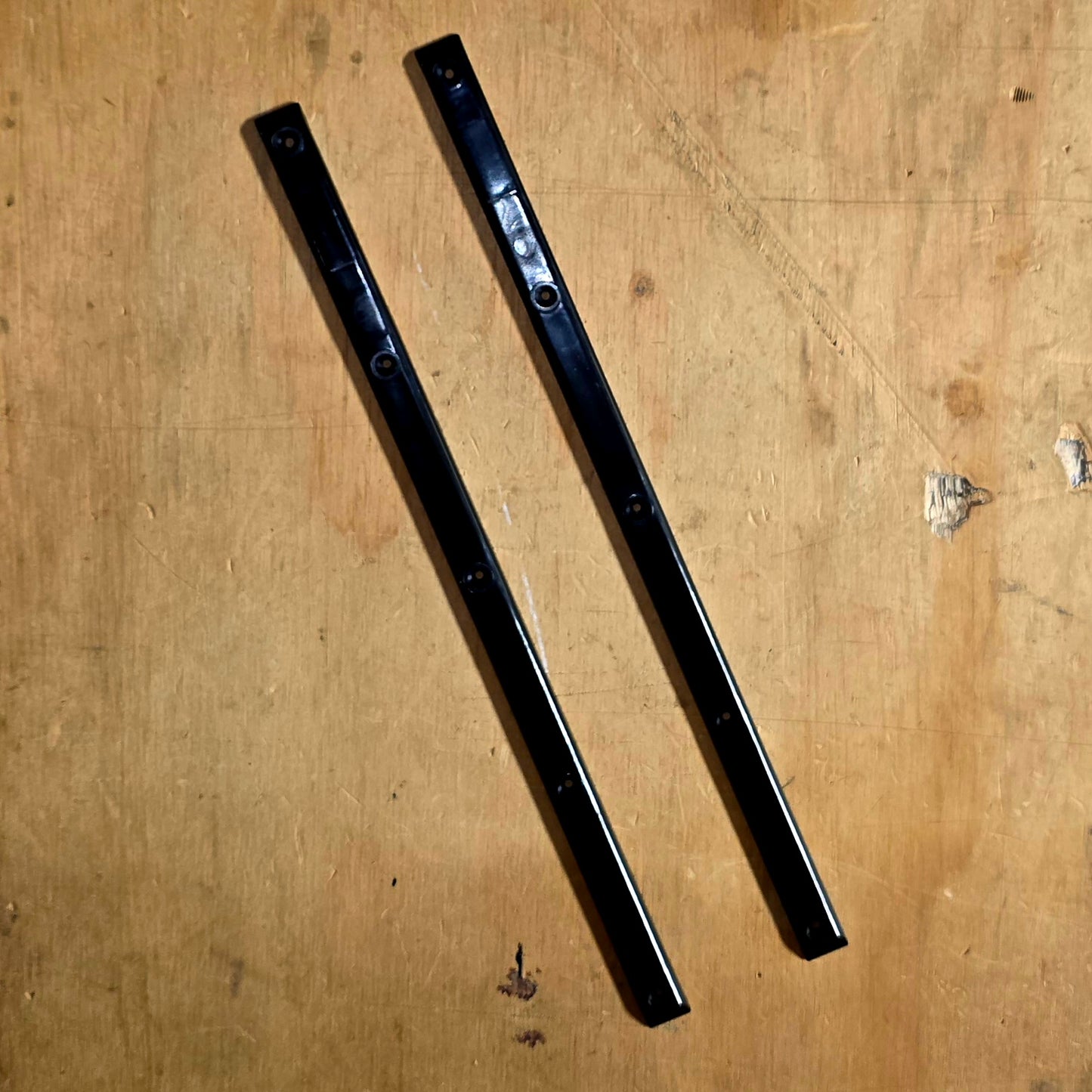 Big Top - Rails (Black)